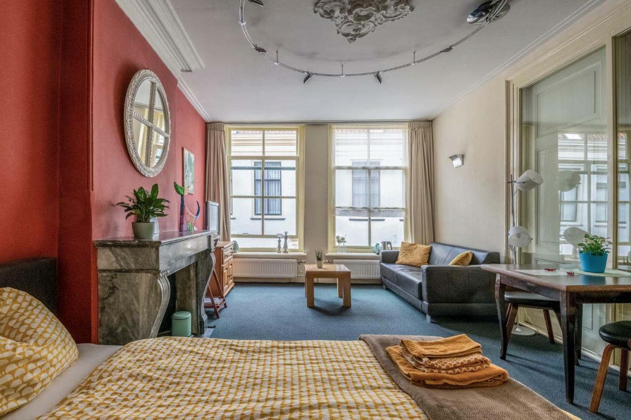 B&B Bij De Sassenpoort Зволле Экстерьер фото